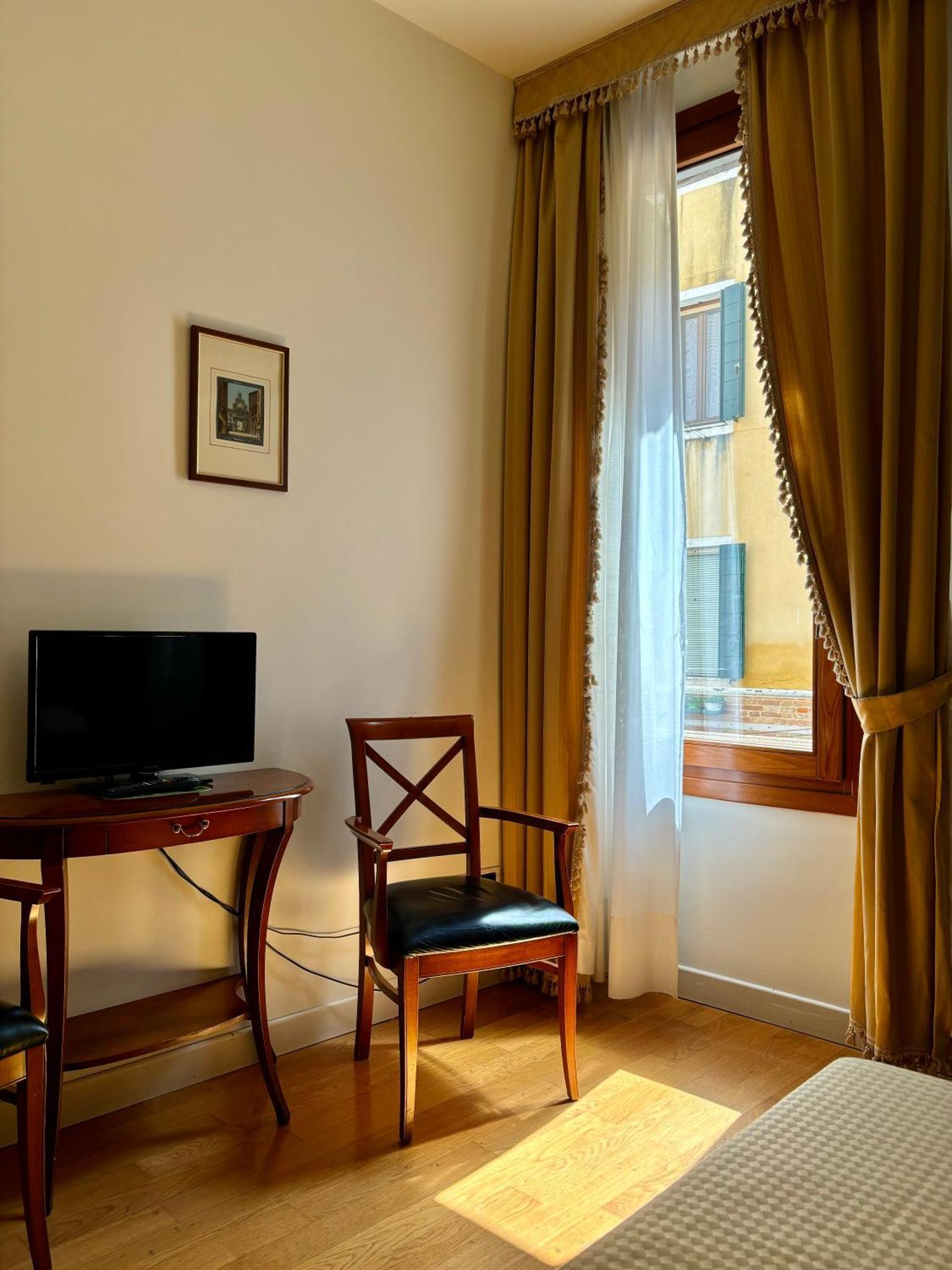 Locanda Del Ghetto Venedig Exteriör bild
